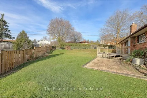 26 LOWEVILLE Rd, South-West Oxford, ON N0J 1A0