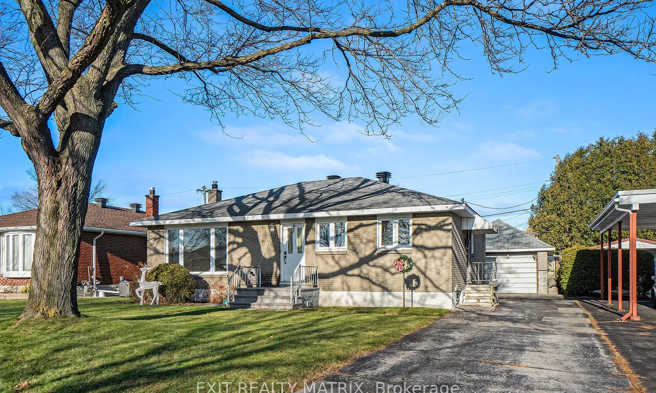 629 Gardenvale Rd, Overbook - Castleheights and Area, ON K1K 1E5
