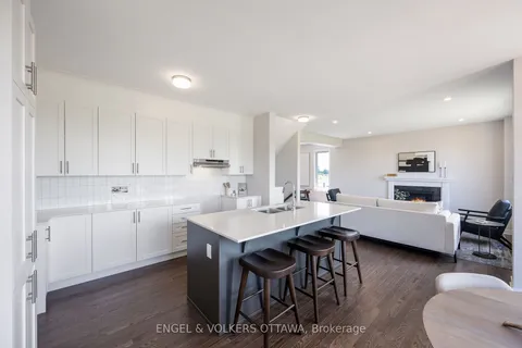 1007 Canoe St, Barrhaven, ON K2J 6P9