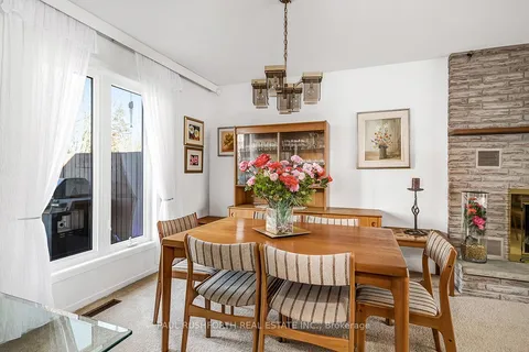 882 Explorer Lane, Orleans - Convent Glen and Area, ON K1C 2S2