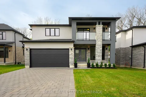 205 Eagle St, North Middlesex, ON N0M 2K0