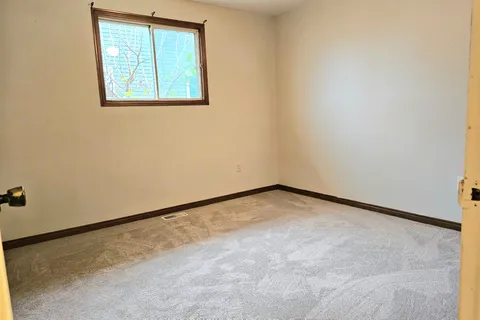 7992 Post Rd, Niagara Falls, ON L2H 2L3