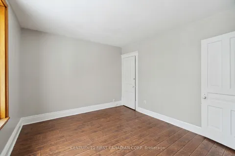 280 Maxwell St, Sarnia, ON N7T 5C7