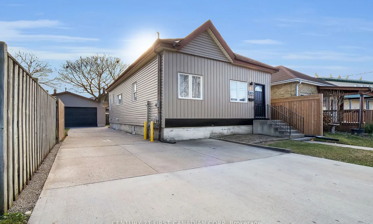 1025 Trafalgar St, London, ON N5Z 1G5
