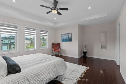 51 Yvonne Cres, London, ON N5Z 0A5