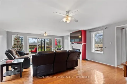 207 Huron Rd, Perth South, ON N0K 1X0