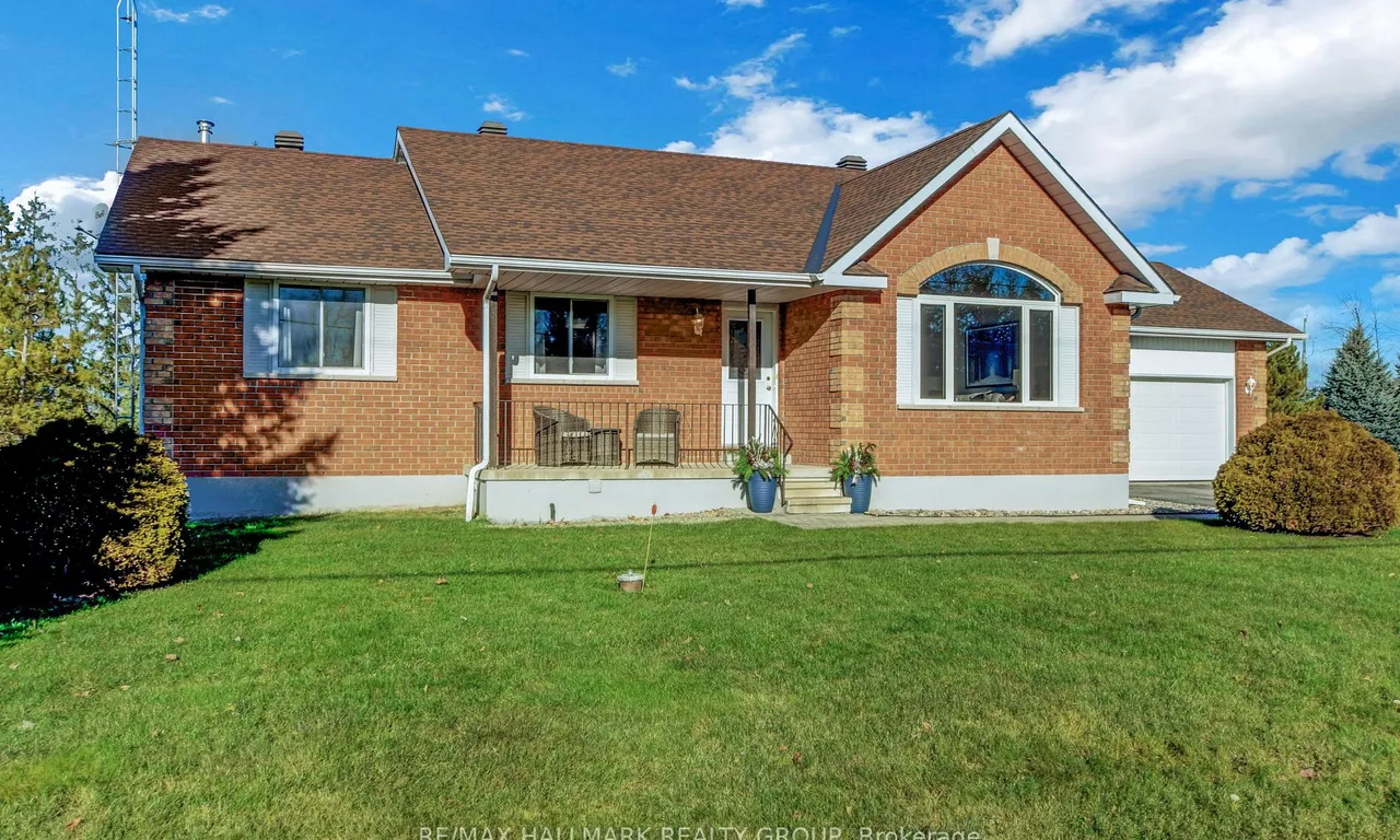 1227 Lafortune Dr, North Dundas, ON K0C 2K0