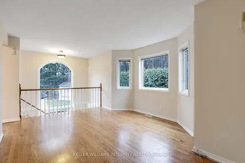 95 Springcreek Cres, Kanata, ON K2M 2K8