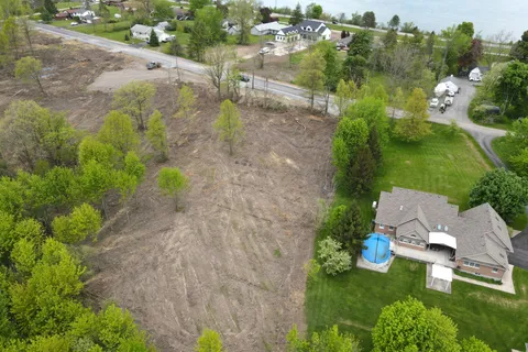 2121 Houck Crescent, Fort Erie, ON L2A 5M4