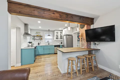 560 Frontenac St, Kingston, ON K7K 4M2