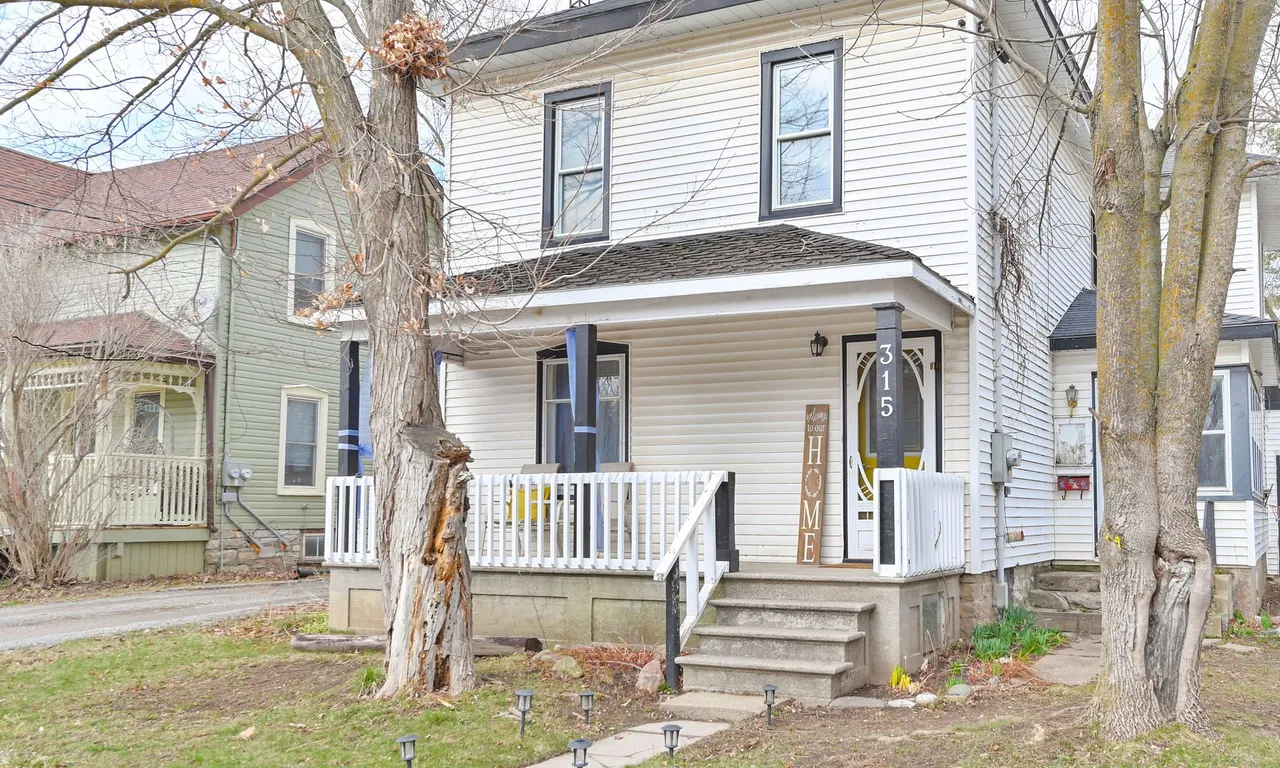 315 Arthur St, Tweed, ON K0K 3J0