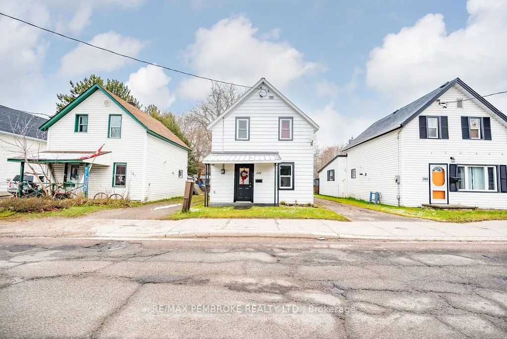 241 Forced Rd, Pembroke, ON K8A 5J3