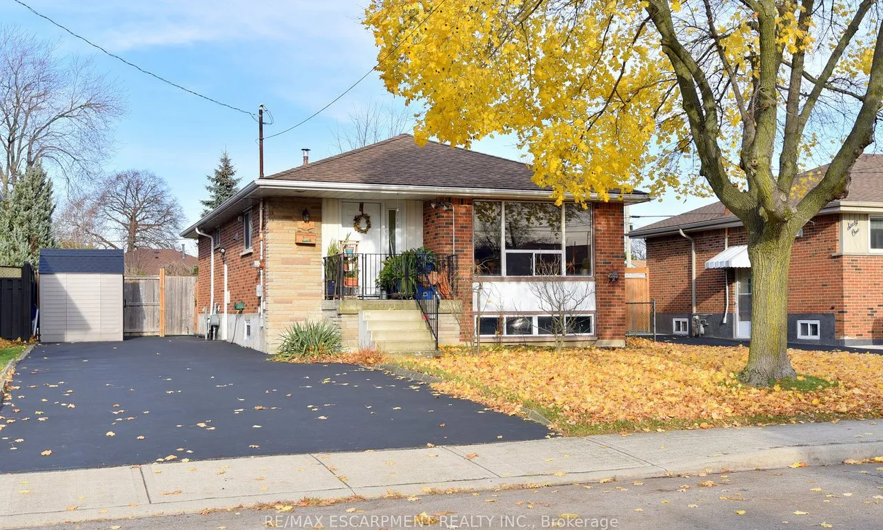 57 Cameo Ave, Hamilton, ON L8V 2H2