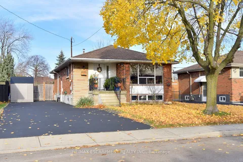 57 Cameo Ave, Hamilton, ON L8V 2H2