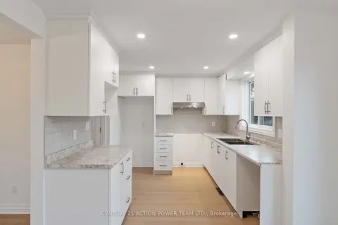 427 Grassland Terr, Orleans - Cumberland and Area, ON K1E 2S1