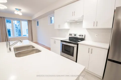 42 Sunflower Cres, Thorold, ON L3B 5N5
