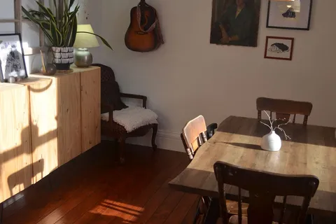 512 Charlotte St, Peterborough, ON K9J 2W5