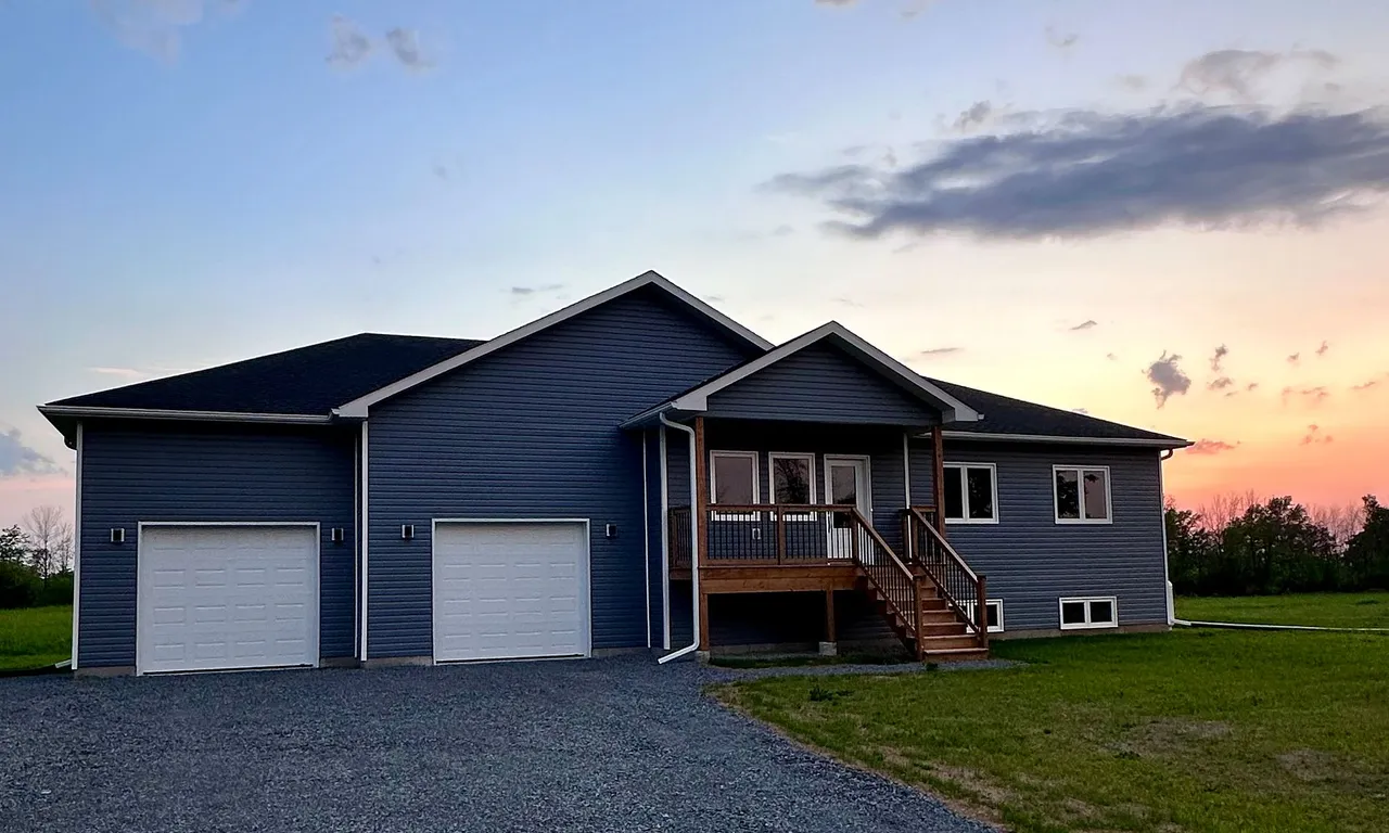 5777 HIGHWAY 38, South Frontenac, ON K0H 1W0