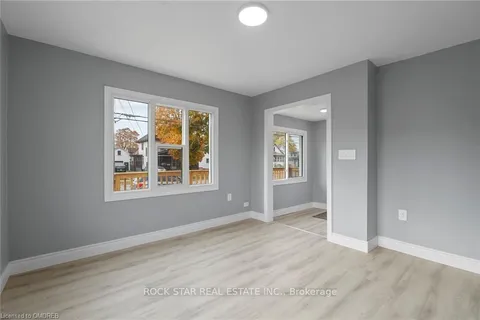 377 Davis St, Port Colborne, ON L3K 1Z5