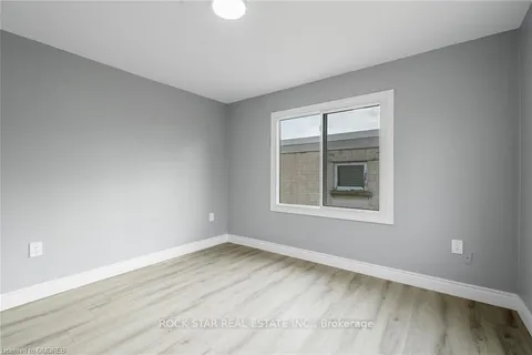 377 Davis St, Port Colborne, ON L3K 1Z5