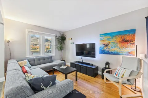 167 Sophia St, Peterborough, ON K9H 1E4