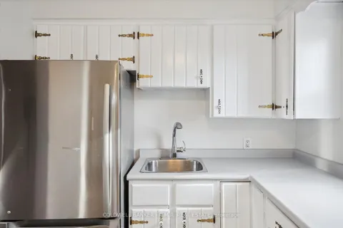 554 Burnham St, Cobourg, ON K9A 2X1