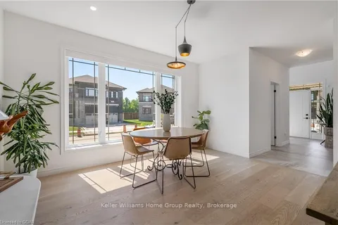 48 MACALISTER BOULEVARD, Guelph, ON N1G 0G6