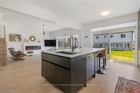 48 MACALISTER BOULEVARD, Guelph, ON N1G 0G6