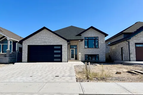 465 NORTHPORT Drive, Saugeen Shores, ON N0H 2C8