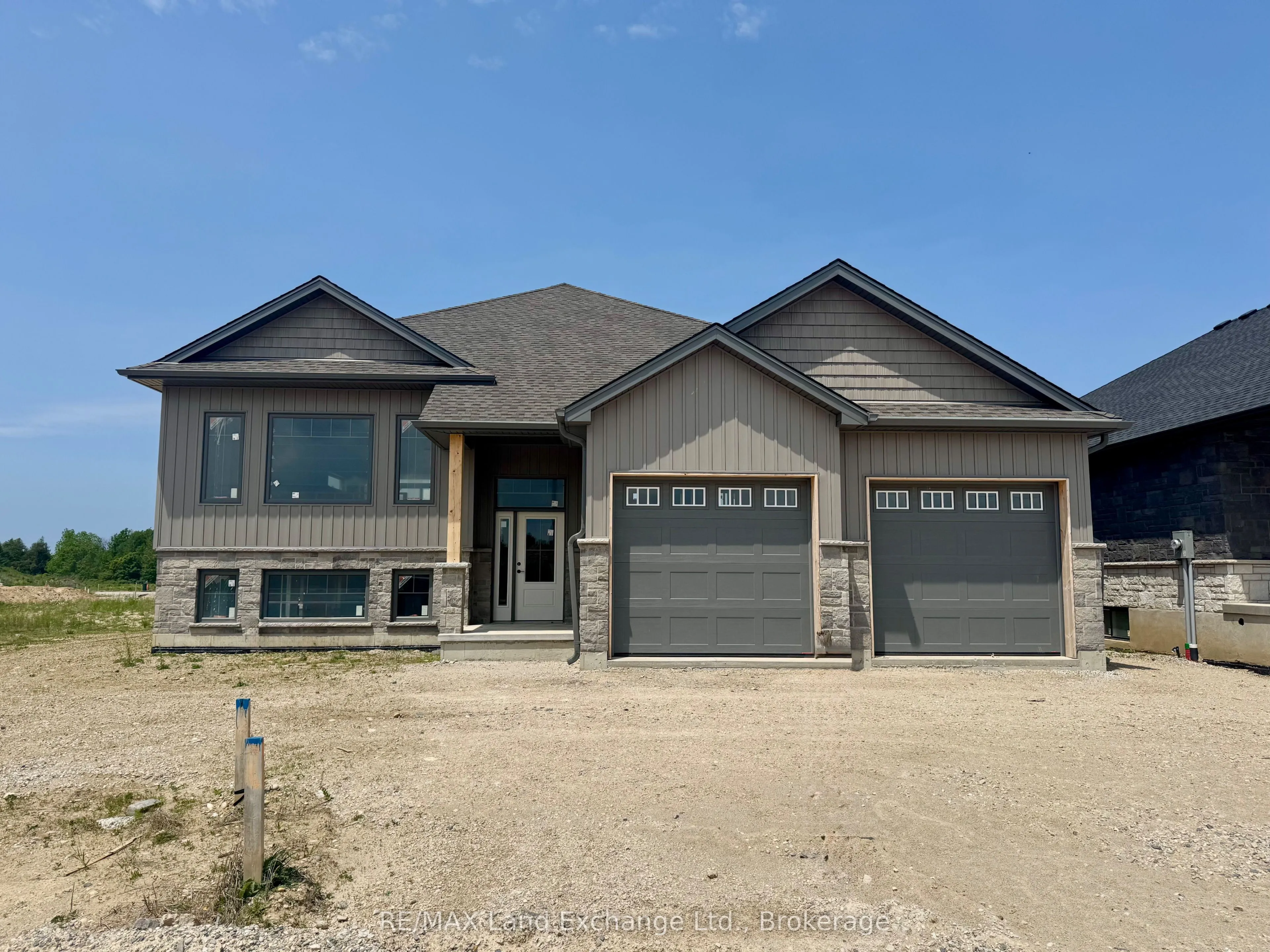 282 RIDGE Street, Saugeen Shores, ON N0H 2C3