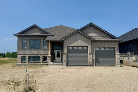 282 RIDGE Street, Saugeen Shores, ON N0H 2C3
