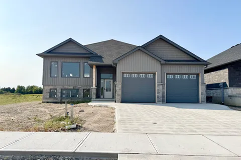 282 RIDGE Street, Saugeen Shores, ON N0H 2C3