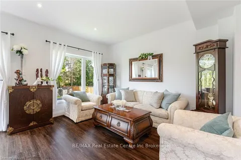 43 FERRIS Circ, Guelph, ON N1G 0H2