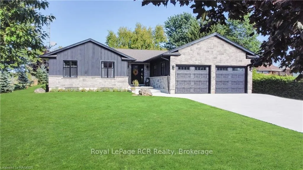 107 Mary Ave, Georgian Bluffs, ON N4K 5N5