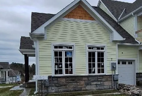 2 LEEDS Crt, Bracebridge, ON P1L 1B3