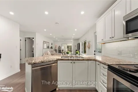 1343 WALKERS POINT Rd, Muskoka Lakes, ON P1P 1R2