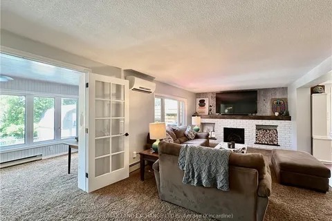 1186 QUEEN Street, ON N2Z 1G5