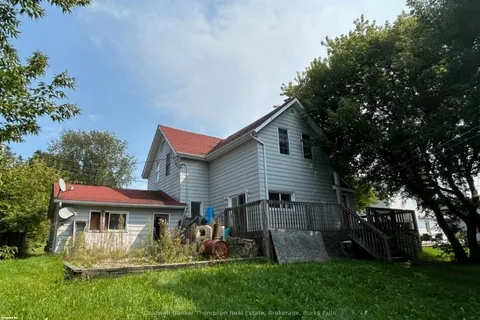 177 CENTRE St, Burk's Falls, ON P0A 1C0