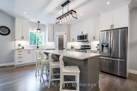 1413 Shannon Rd, Tyendinaga, ON K0K 2Y0