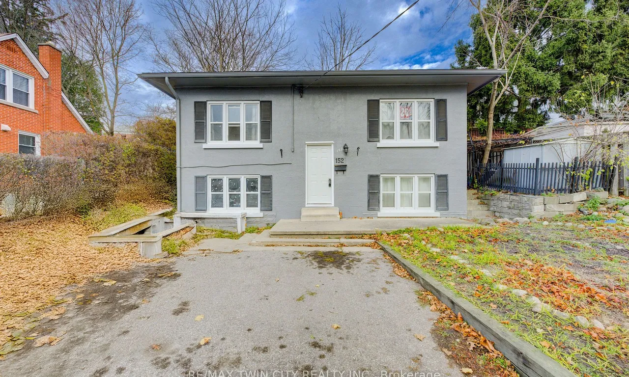152 Binscarth Rd, Kitchener, ON N2M 3E5