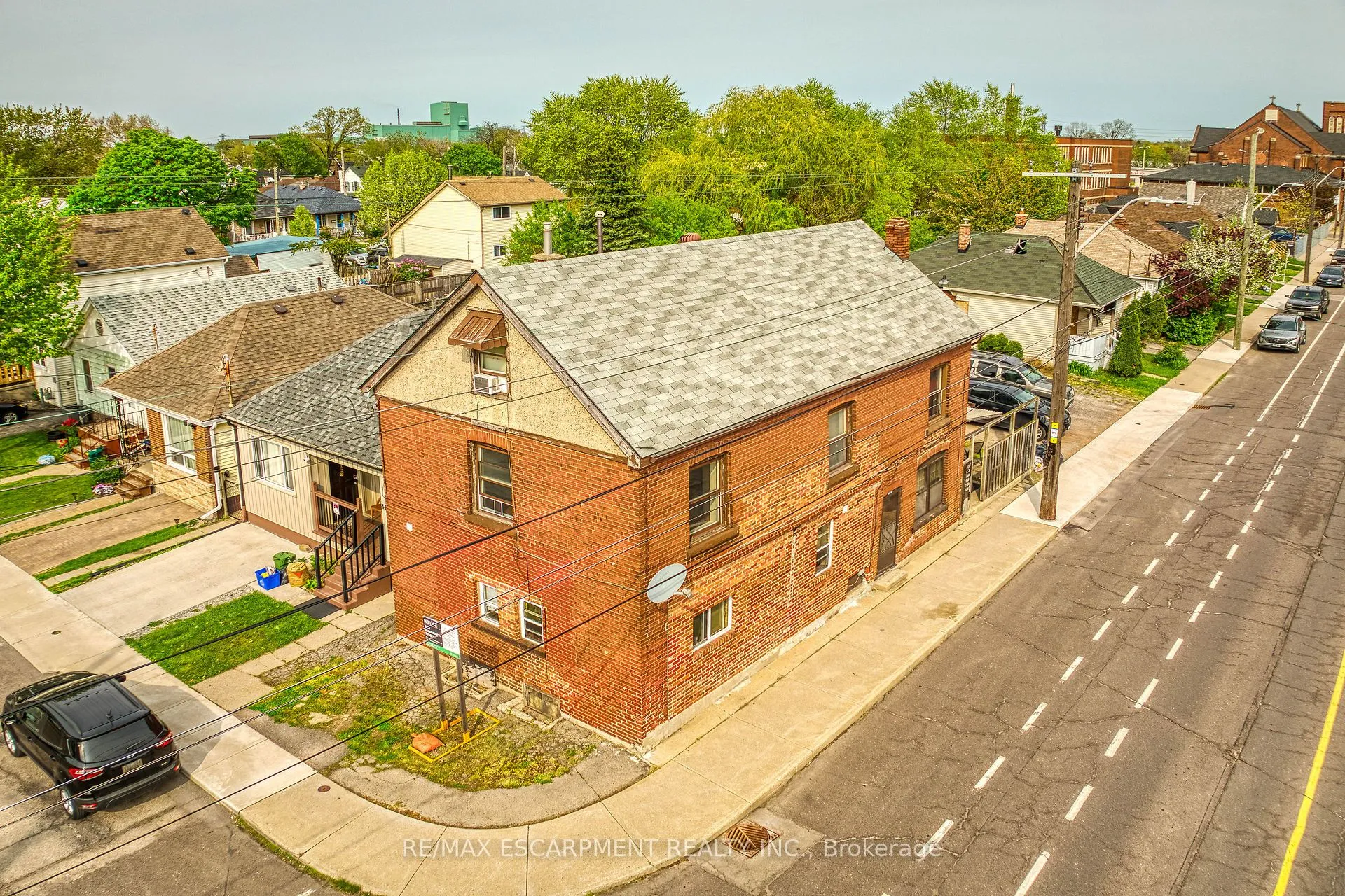 1367 Cannon Street, Hamilton, ON L8H 1W2