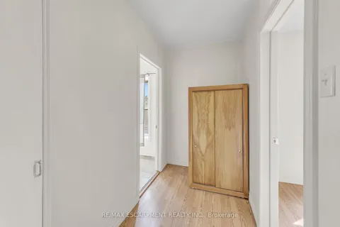 1367 Cannon Street, Hamilton, ON L8H 1W2