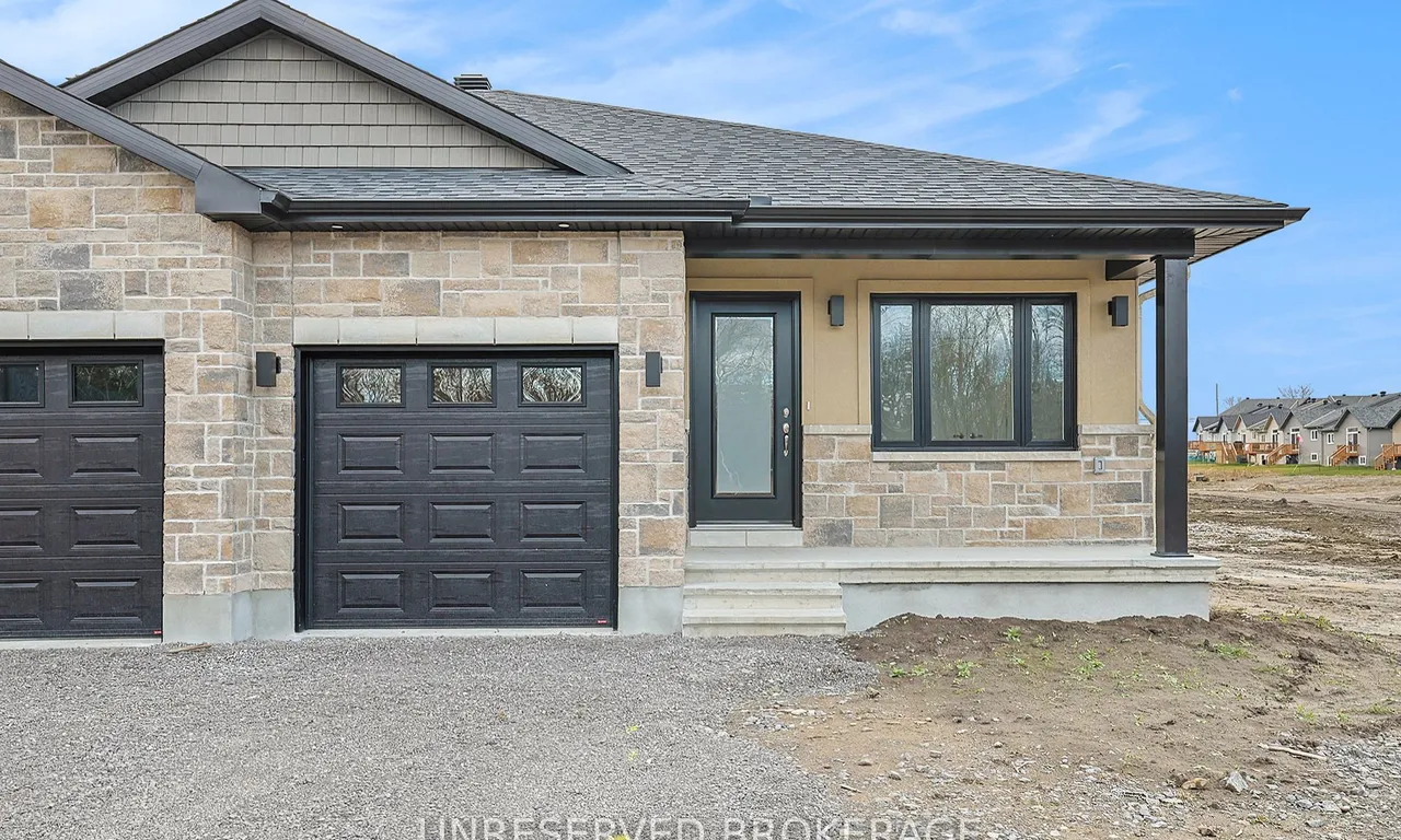 170 Seabert Dr, Arnprior, ON K7S 0K1