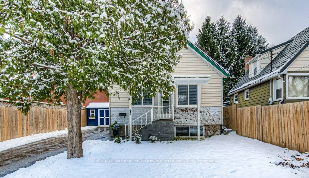 43 Barclay Ave, Kitchener, ON N2M 4B2