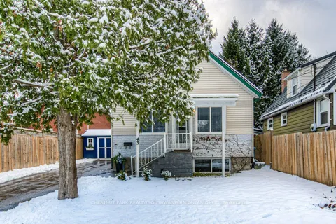 43 Barclay Ave, Kitchener, ON N2M 4B2