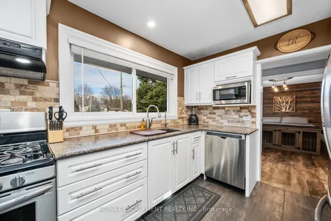 2118 Governors Rd, Hamilton, ON L0R 1J0