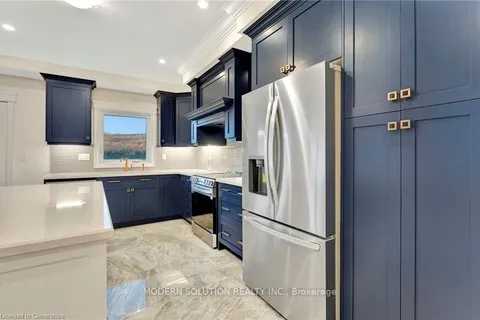 37 Macklin Street, Brantford, ON N3T 5L8