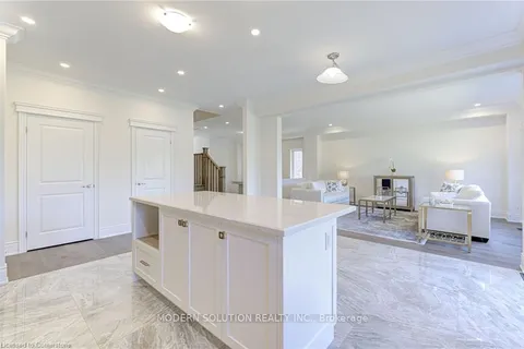 37 Macklin Street, Brantford, ON N3T 5L8