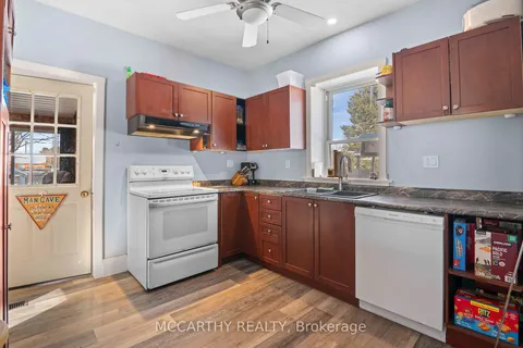 61 Victoria St, Southgate, ON N0C 1B0
