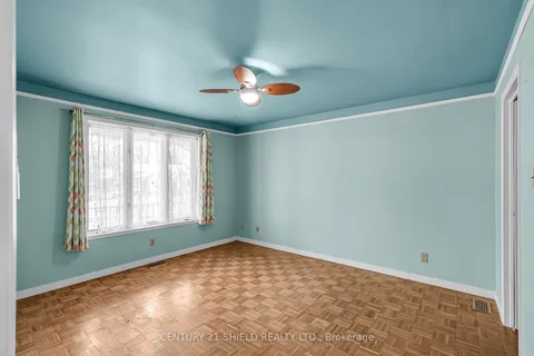 325 Ivan Cres, Cornwall, ON K6H 7C6